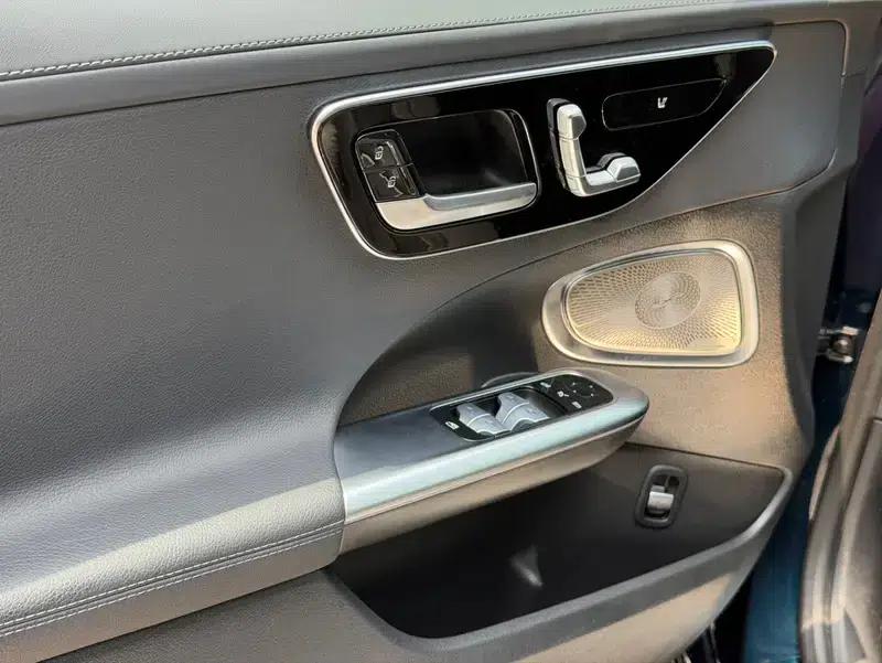 Mercedes-Benz C-Class 2023 Facelift C 260 L Sport Edition — миниатюра 16
