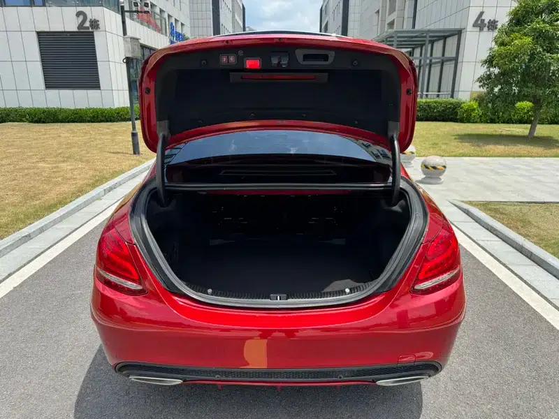 2017 Mercedes-Benz C-Class Facelift C 180 L Fashion Sport Edition — миниатюра 32