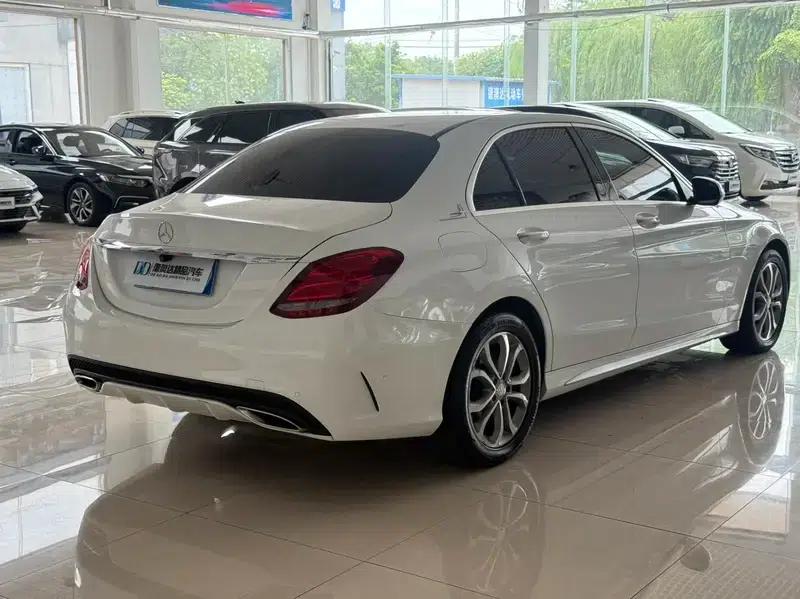 2015 Mercedes-Benz C-Class C 180 L Sport — миниатюра 4