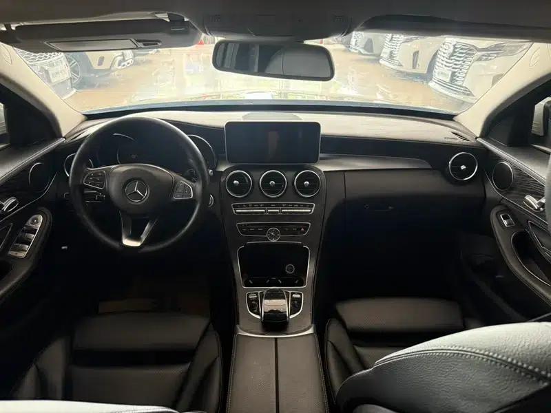 2015 Mercedes-Benz C-Class C 180 L Sport — миниатюра 6