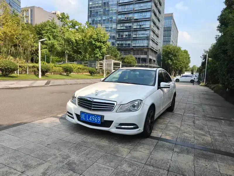 Mercedes-Benz C-Class 2013 C 180 CGI Classic — миниатюра 1