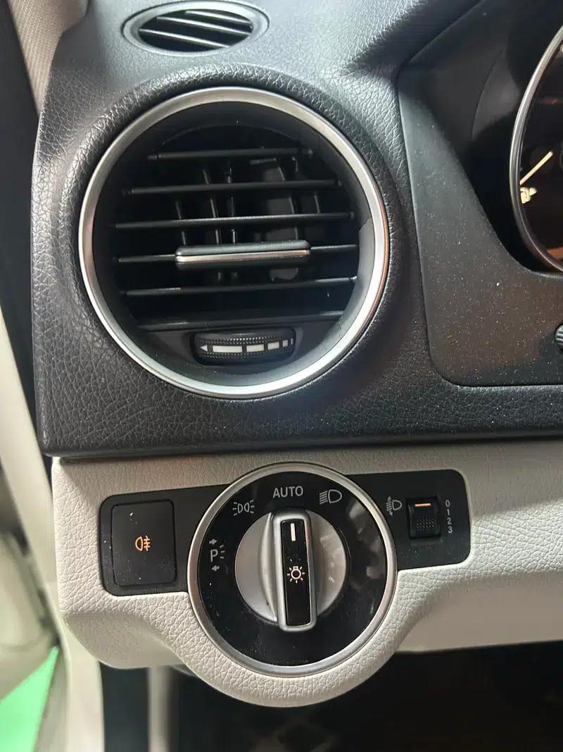 Mercedes-Benz C-Class 2013 C 180 CGI Classic — миниатюра 13