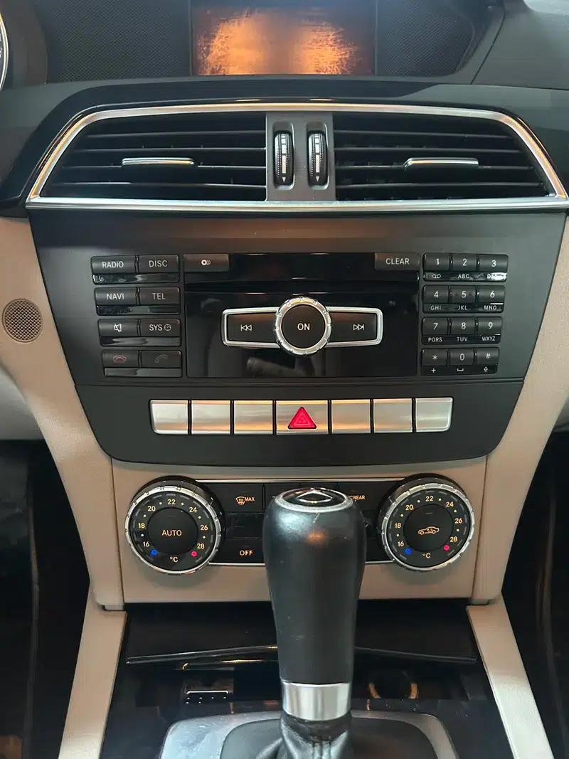Mercedes-Benz C-Class 2013 C 180 CGI Classic — миниатюра 9
