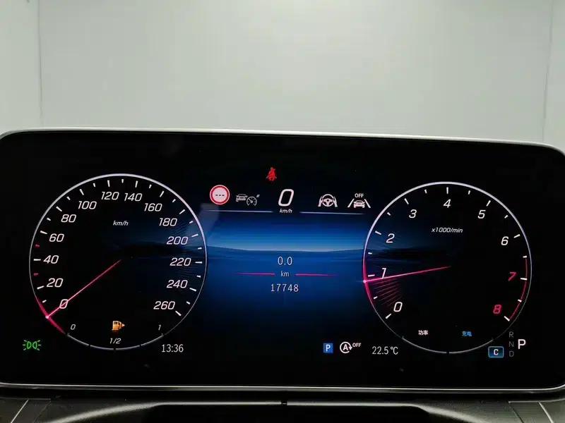 Mercedes-Benz C-Class 2024 Model, Third Facelift, C 260 L Sport Night Edition — миниатюра 13