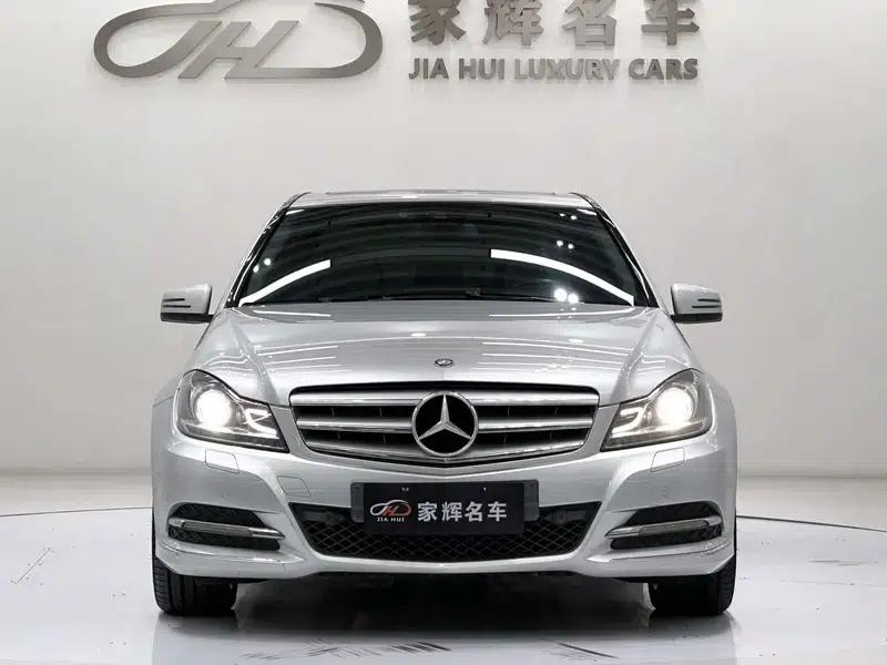 Mercedes-Benz C-Class 2011 C 200 CGI Fashion Model — миниатюра 2