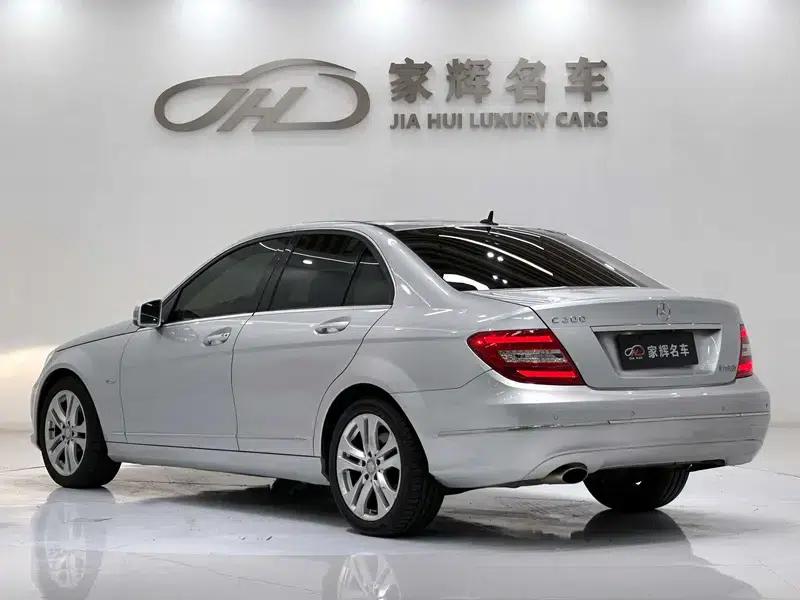 Mercedes-Benz C-Class 2011 C 200 CGI Fashion Model — миниатюра 5