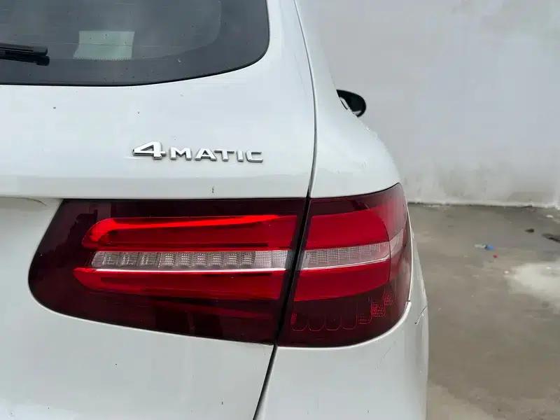 2017 Mercedes-Benz GLC 260 4MATIC Luxury — миниатюра 8