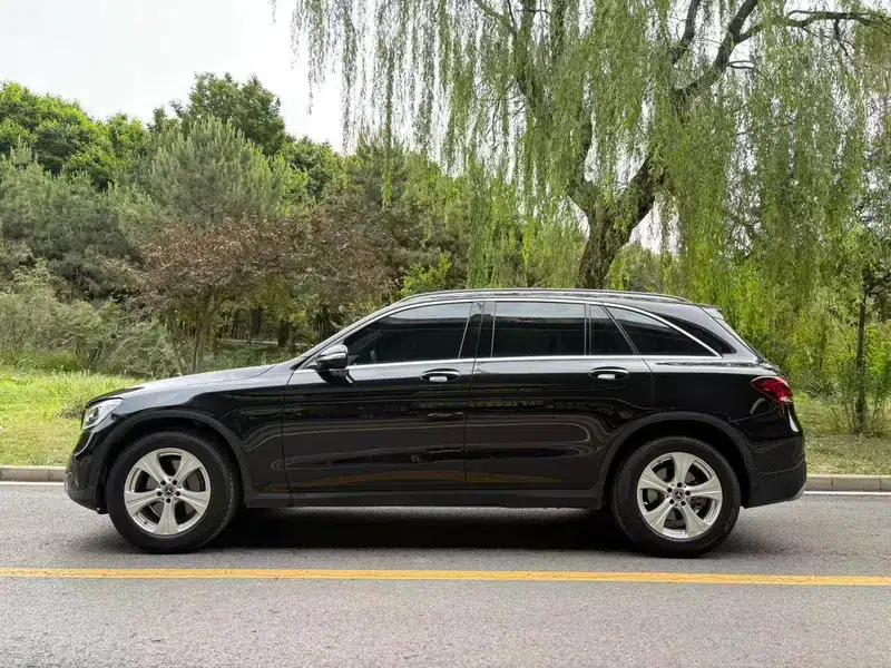 2020 Mercedes-Benz GLC 260 L 4MATIC Dynamic — миниатюра 3