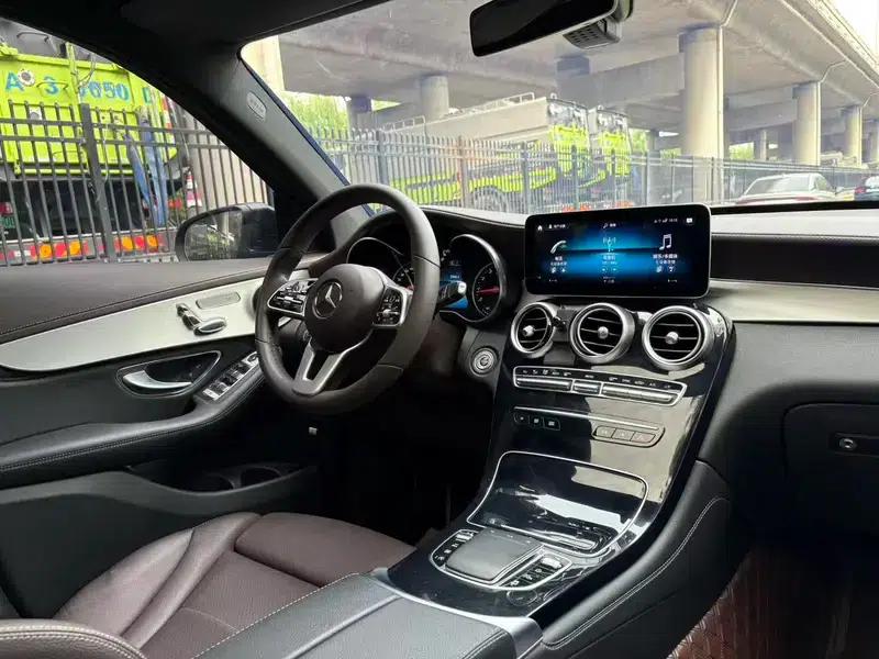 2020 Mercedes-Benz GLC 260 L 4MATIC Dynamic — миниатюра 9