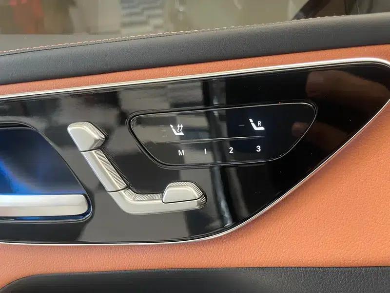 2023 Mercedes-Benz GLC Facelift: GLC 300 L 4MATIC Dynamic 5-Seater — миниатюра 14