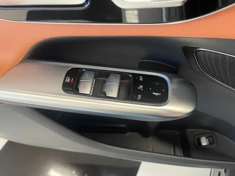 2023 Mercedes-Benz GLC Facelift: GLC 300 L 4MATIC Dynamic 5-Seater — миниатюра 26