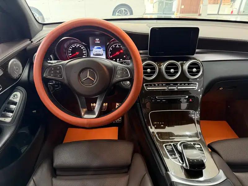 2018 Mercedes-Benz GLC 260 4MATIC Luxury — миниатюра 11