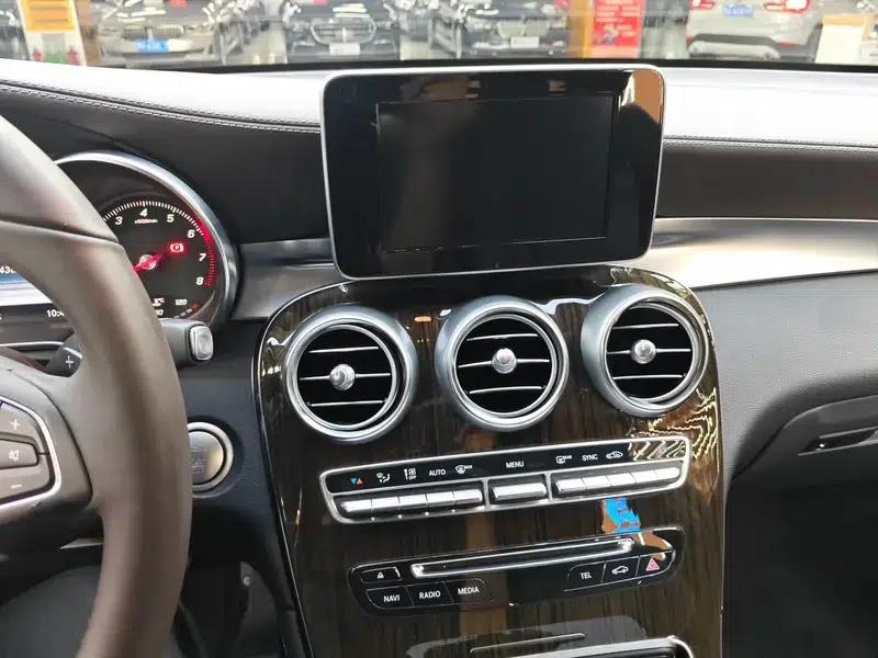 2016 Mercedes-Benz GLC 260 4MATIC Luxury — миниатюра 9