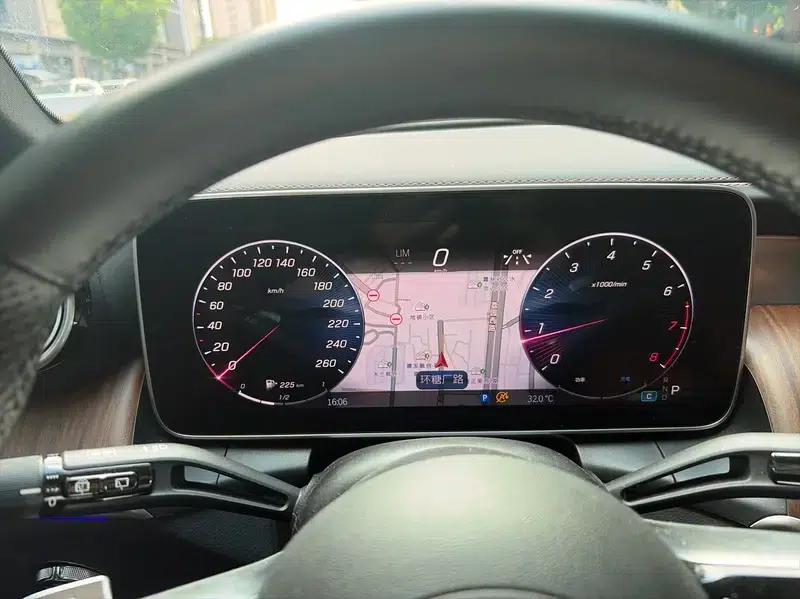 2024 Mercedes-Benz GLC 300 L 4MATIC Dynamic 5-seater — миниатюра 5