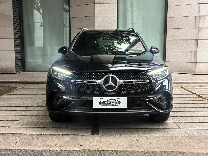 2025 Mercedes-Benz GLC 300 L 4MATIC Dynamic 5-seater — миниатюра 2