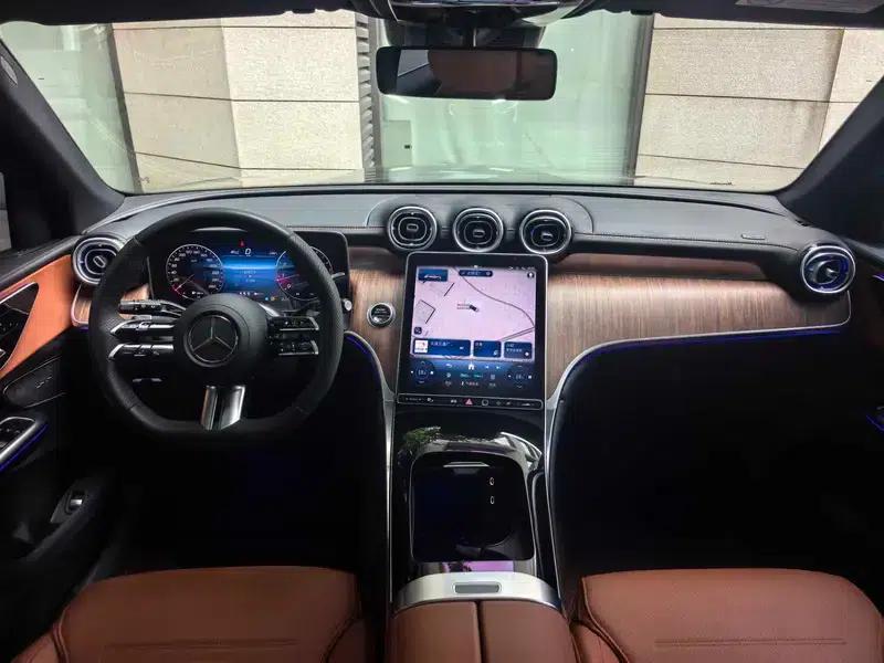 2025 Mercedes-Benz GLC 300 L 4MATIC Dynamic 5-seater — миниатюра 8