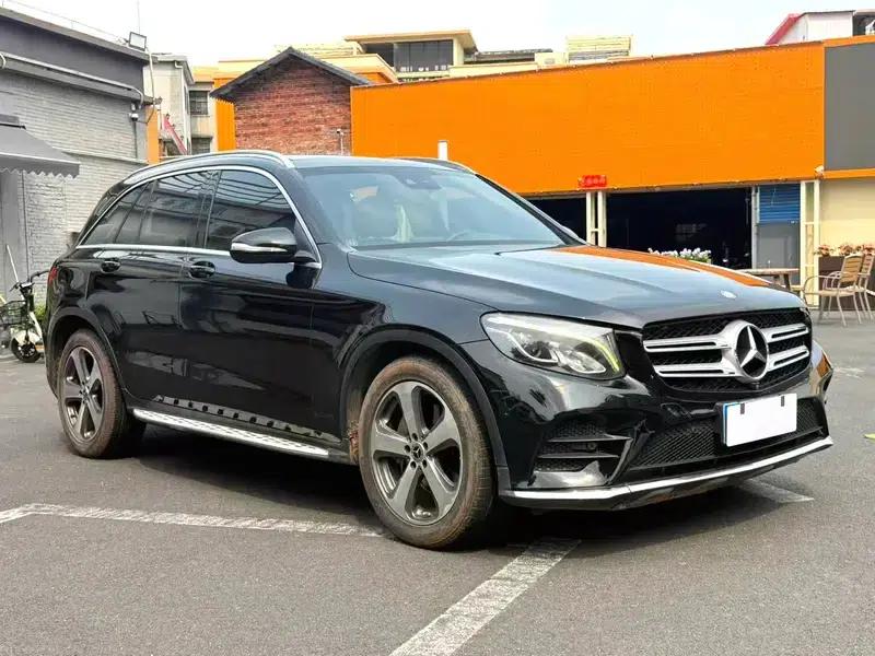 2017 Mercedes-Benz GLC 260 4MATIC Luxury — миниатюра 3
