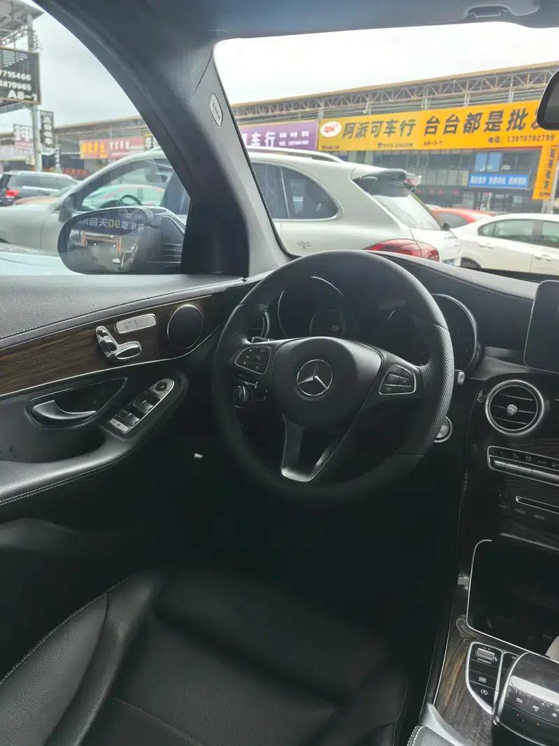 2017 Mercedes-Benz GLC 260 4MATIC Luxury — миниатюра 8