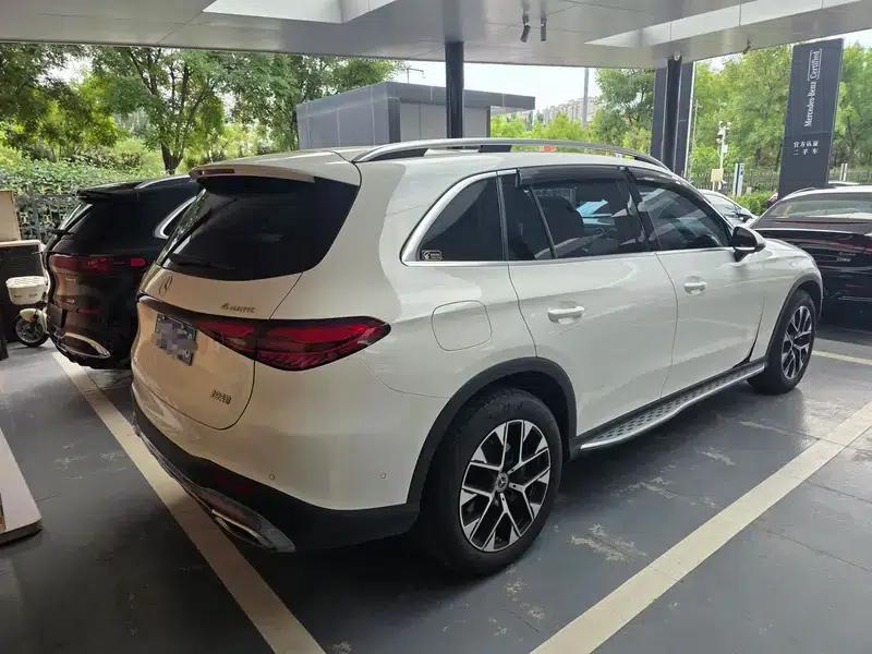 2023 Mercedes-Benz GLC 260 L 4MATIC Dynamic 5-seater — миниатюра 3