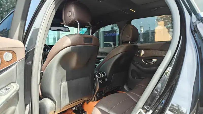 2019 Mercedes-Benz GLC 300 L 4MATIC Dynamic — миниатюра 18