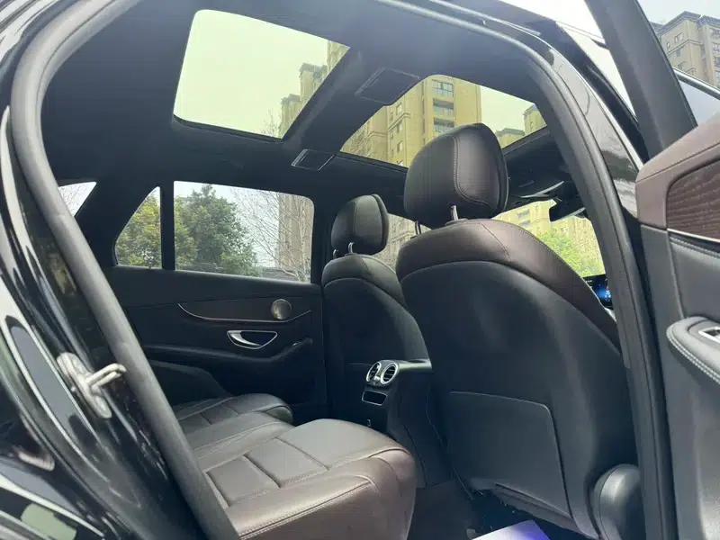 2020 Mercedes-Benz GLC Facelift: GLC 260 L 4MATIC Luxury — миниатюра 13