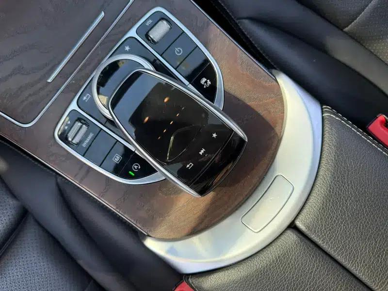 2017 Mercedes-Benz GLC 300 4MATIC Dynamic — миниатюра 11