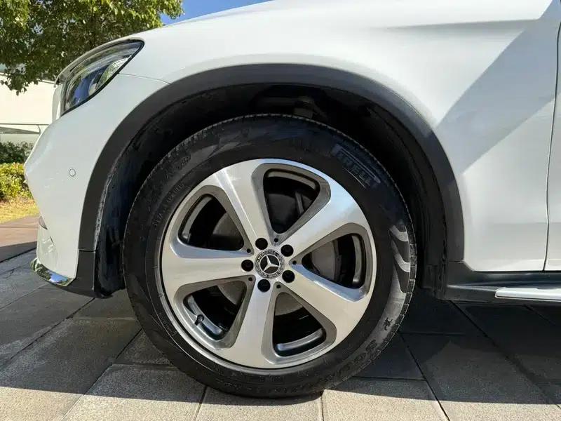 2017 Mercedes-Benz GLC 300 4MATIC Dynamic — миниатюра 12