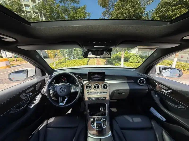 2017 Mercedes-Benz GLC 300 4MATIC Dynamic — миниатюра 19