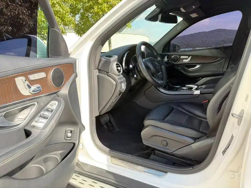 2017 Mercedes-Benz GLC 300 4MATIC Dynamic — миниатюра 26