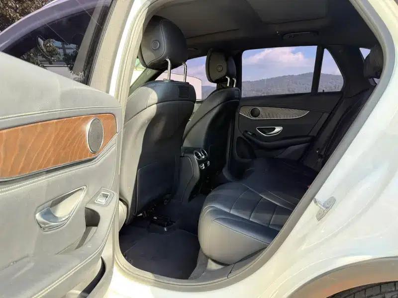 2017 Mercedes-Benz GLC 300 4MATIC Dynamic — миниатюра 27