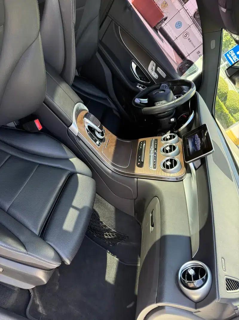 2017 Mercedes-Benz GLC 300 4MATIC Dynamic — миниатюра 10