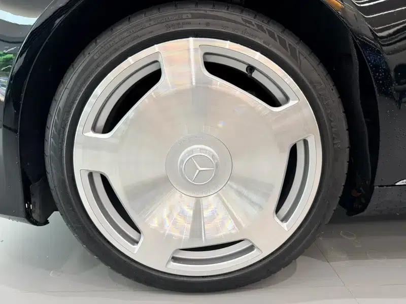 Maybach S-Class 2015 S 400 4MATIC — миниатюра 7