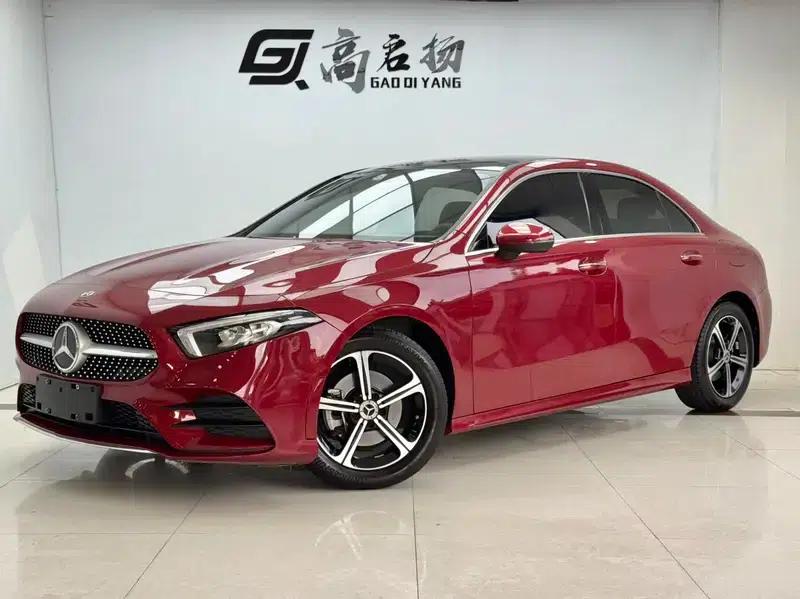 2022 Mercedes-Benz A-Class A 200 L Sport Sedan Fashion Edition — миниатюра 1