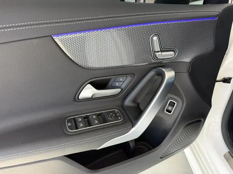 Mercedes-Benz A-Class 2020 Facelift A 200 L Sport Sedan Fashion Model — миниатюра 18