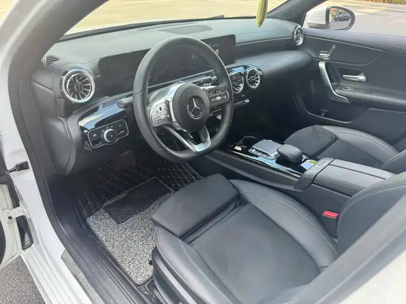 Mercedes-Benz A-Class 2021 A 200 L Sport Sedan Fashion Edition — миниатюра 16
