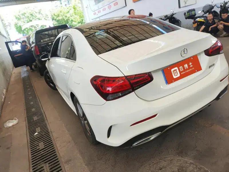2022 Mercedes-Benz A-Class A 180 L — миниатюра 4