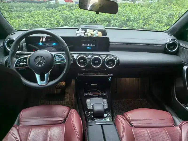 2022 Mercedes-Benz A-Class A 180 L — миниатюра 9