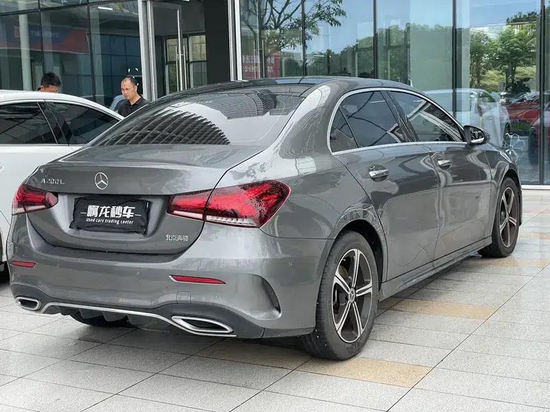 Mercedes-Benz A-Class 2022 Facelift A 200 L Sport Sedan Fashion Edition — миниатюра 4