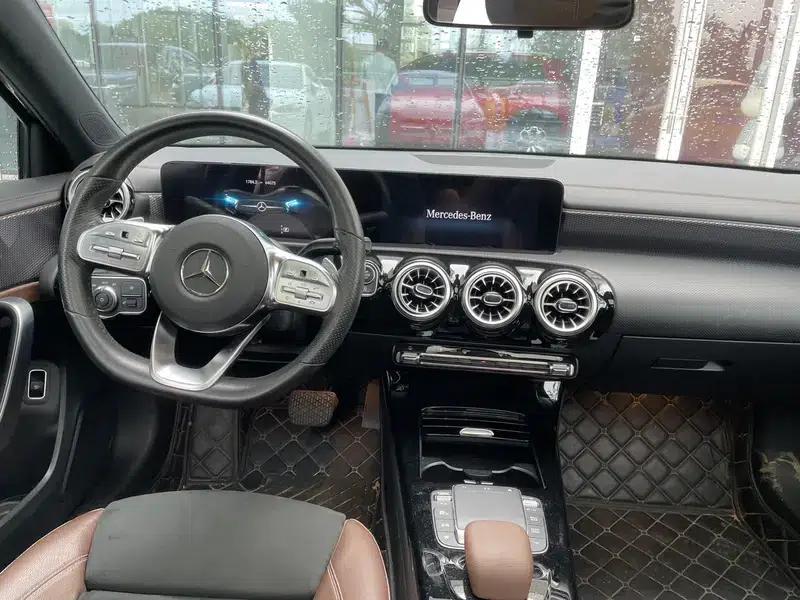 Mercedes-Benz A-Class 2022 Facelift A 200 L Sport Sedan Fashion Edition — миниатюра 6