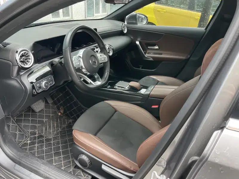 Mercedes-Benz A-Class 2022 Facelift A 200 L Sport Sedan Fashion Edition — миниатюра 8