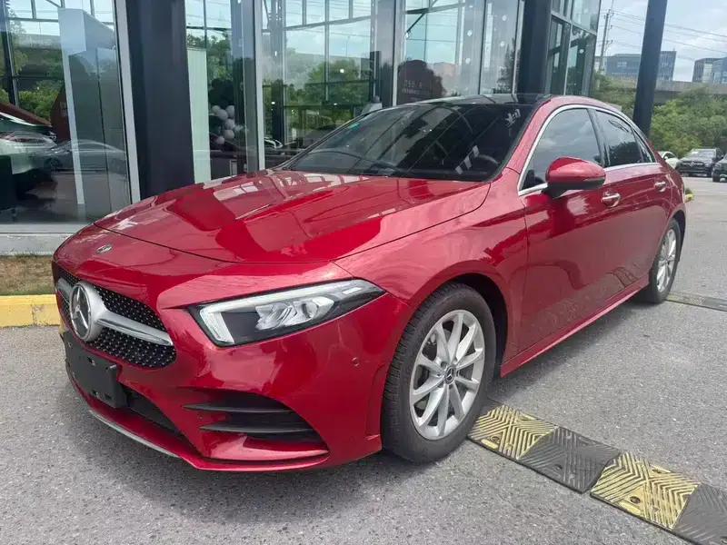 2020 Mercedes-Benz A-Class A 200 L — миниатюра 1