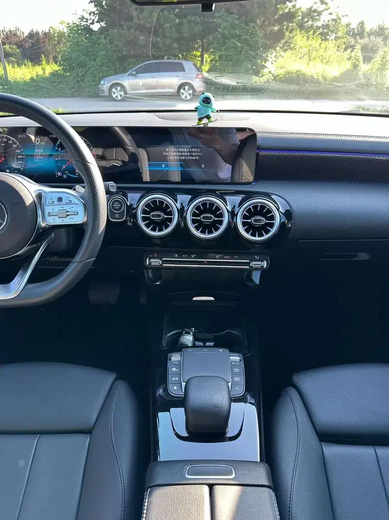 Mercedes-Benz A-Class 2022 Facelift A 200 L Sport Sedan Fashion Edition — миниатюра 12