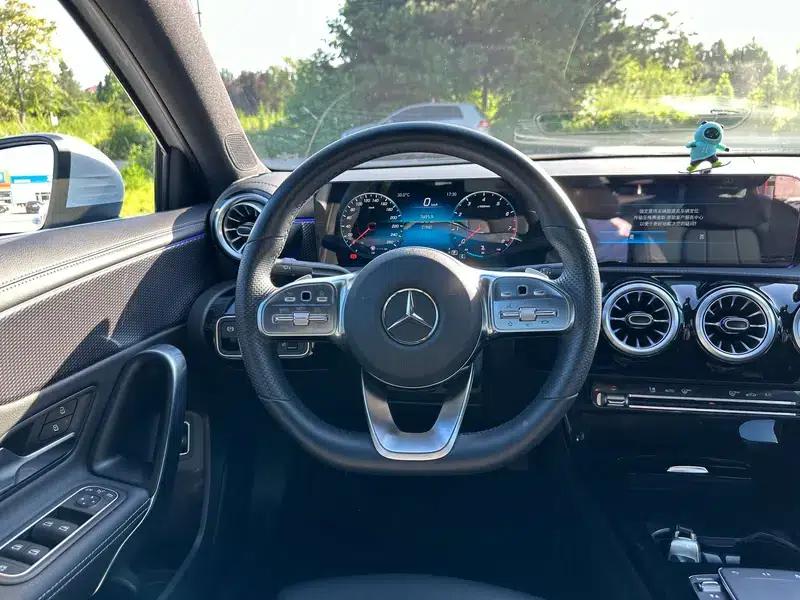 Mercedes-Benz A-Class 2022 Facelift A 200 L Sport Sedan Fashion Edition — миниатюра 16
