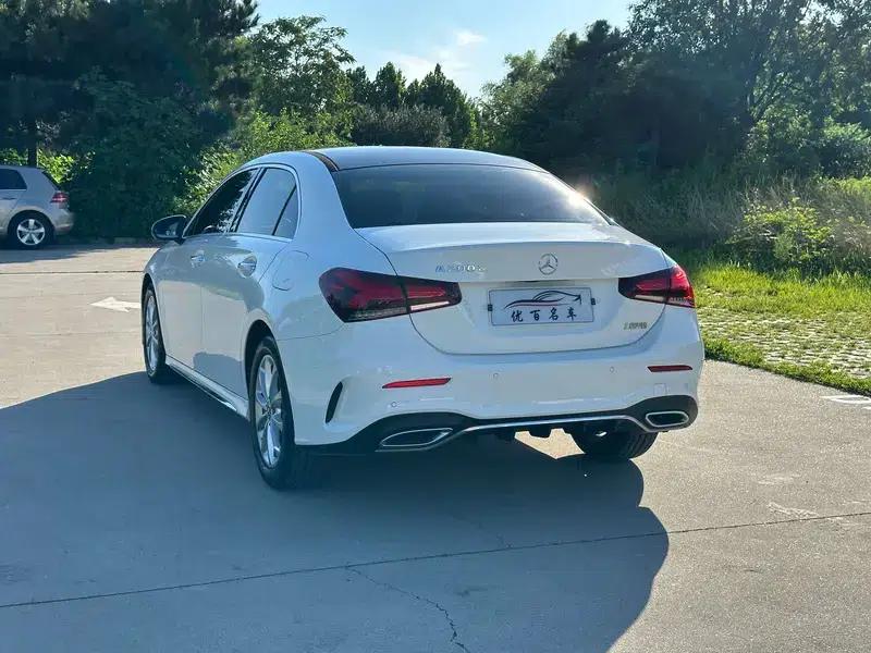 Mercedes-Benz A-Class 2022 Facelift A 200 L Sport Sedan Fashion Edition — миниатюра 5