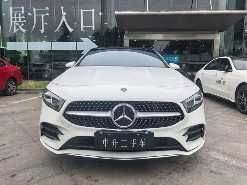 Mercedes-Benz A-Class 2022 Facelift A 200 L Sport Sedan Fashion Edition — миниатюра 2