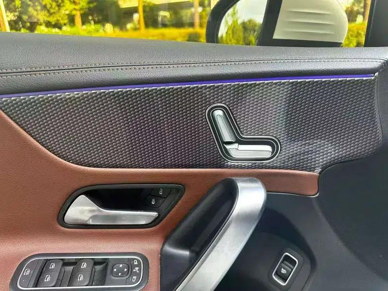 Mercedes-Benz A-Class 2022 Facelift A 200 L Sport Sedan Fashion Edition — миниатюра 13