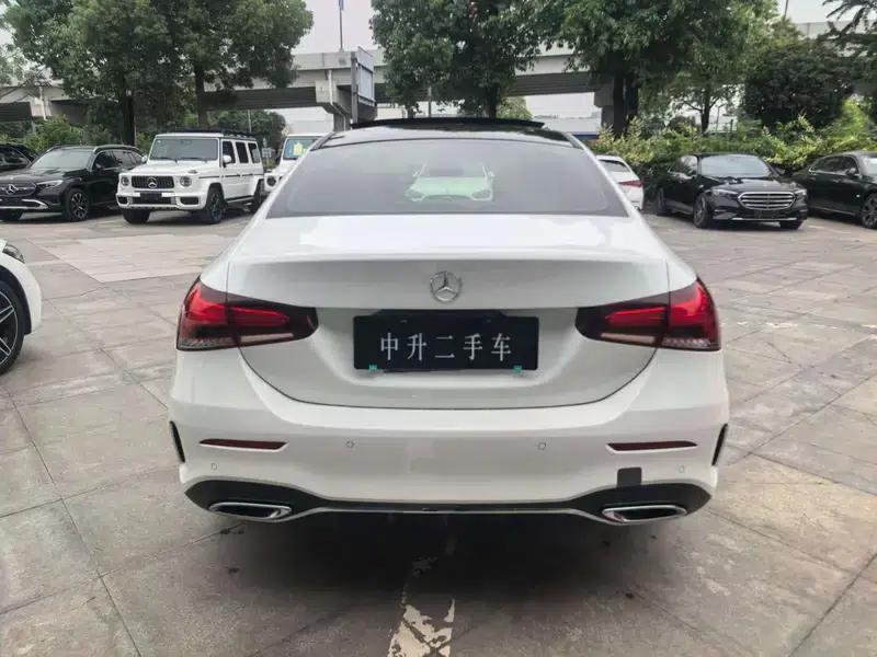 Mercedes-Benz A-Class 2022 Facelift A 200 L Sport Sedan Fashion Edition — миниатюра 5