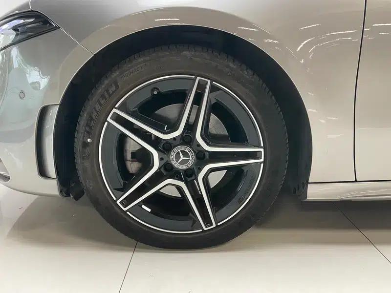 2020 Mercedes-Benz A-Class A 220 L 4MATIC Sport Sedan — миниатюра 11