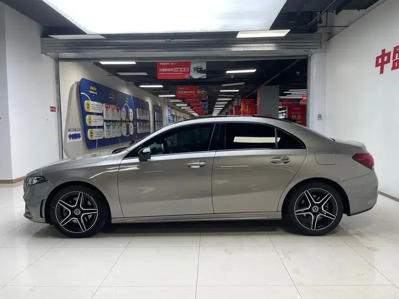 2020 Mercedes-Benz A-Class A 220 L 4MATIC Sport Sedan — миниатюра 3