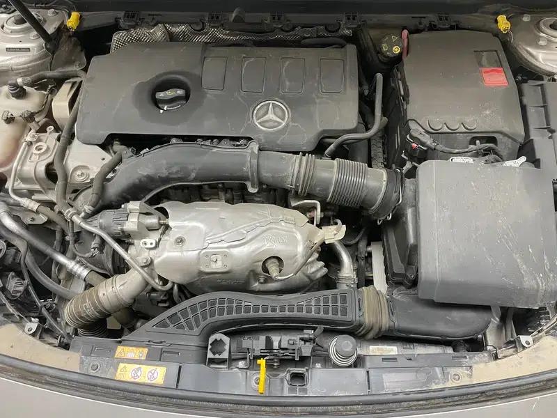 2020 Mercedes-Benz A-Class A 220 L 4MATIC Sport Sedan — миниатюра 8